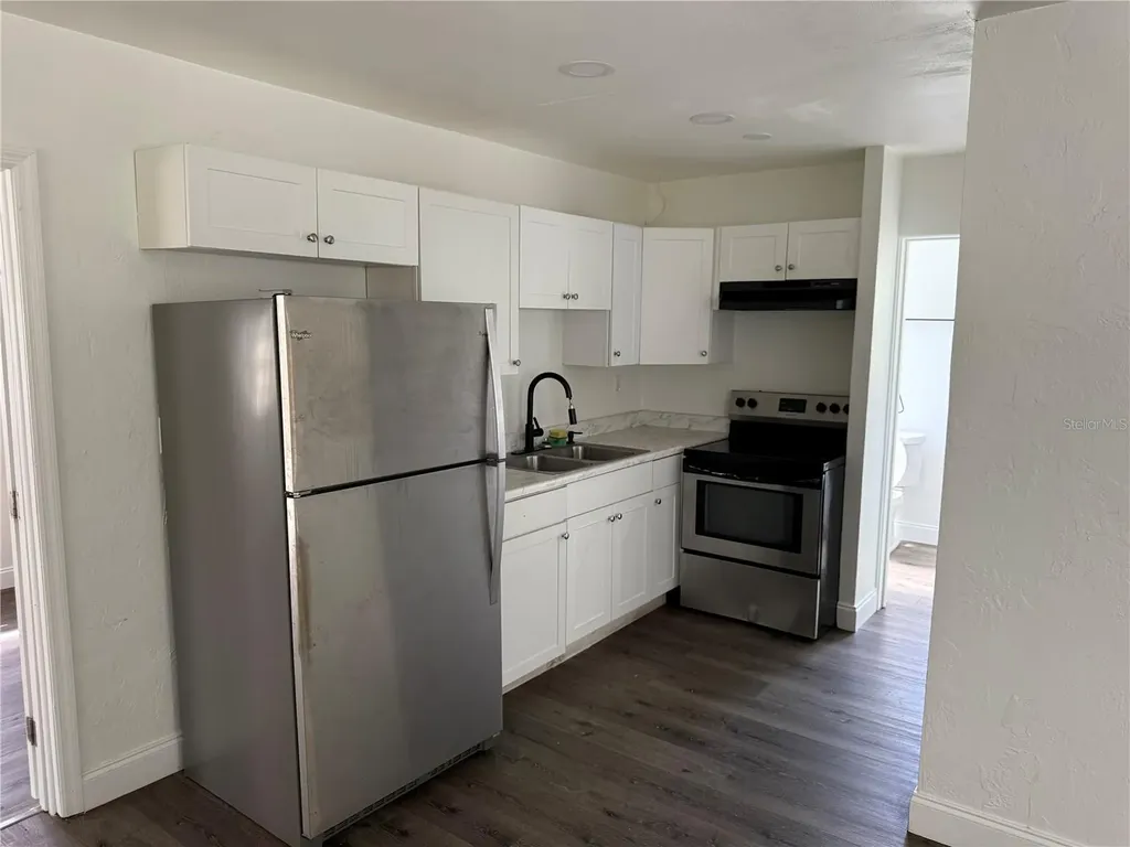 4621 17th Avenue S St Petersburg FL 33711