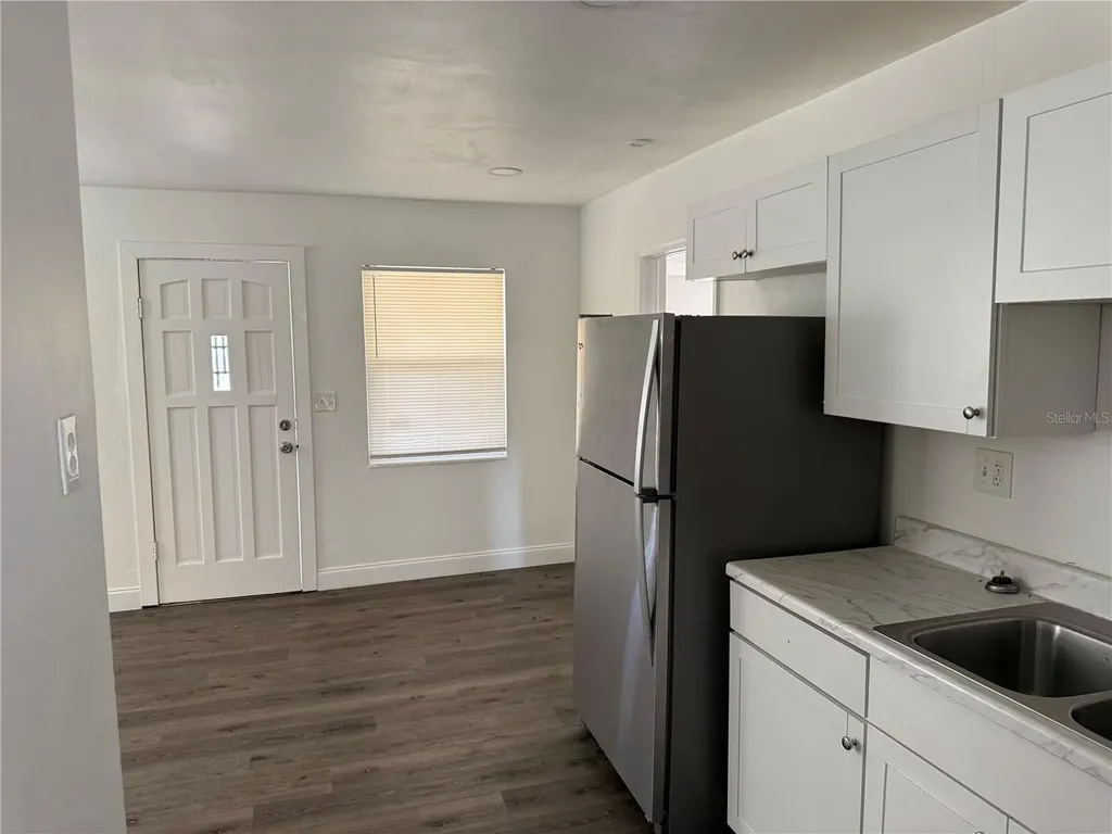 4621 17th Avenue S St Petersburg FL 33711