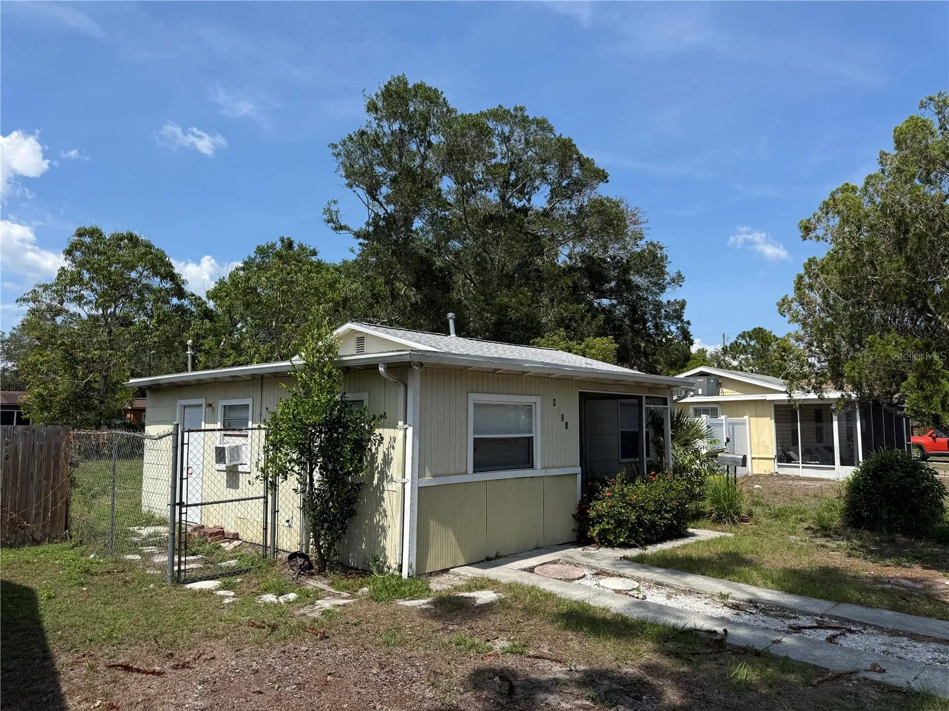4621 17th Avenue S St Petersburg FL 33711