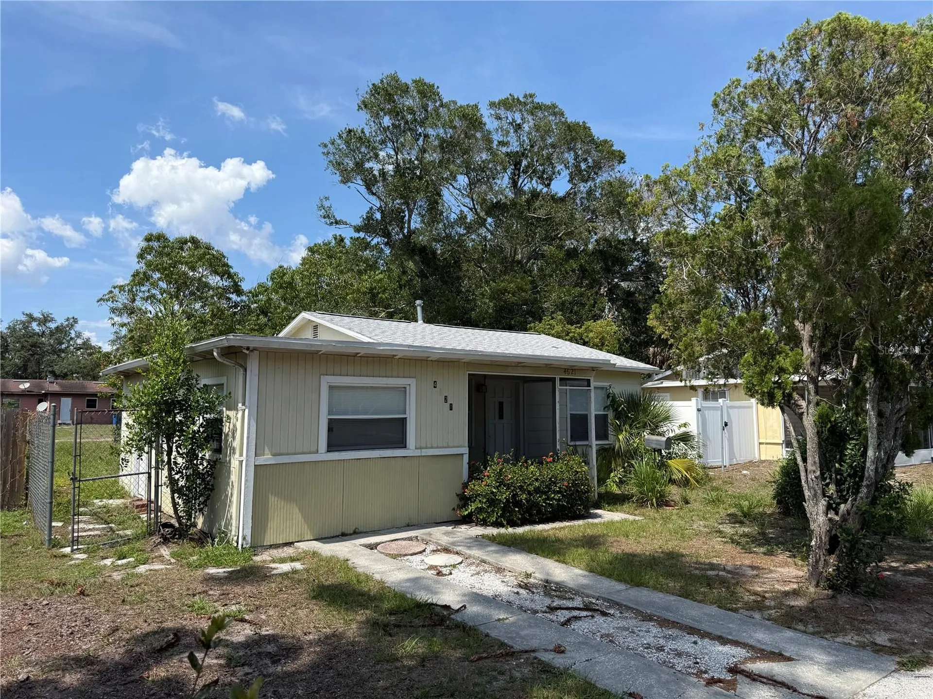 4621 17th Avenue S St Petersburg FL 33711