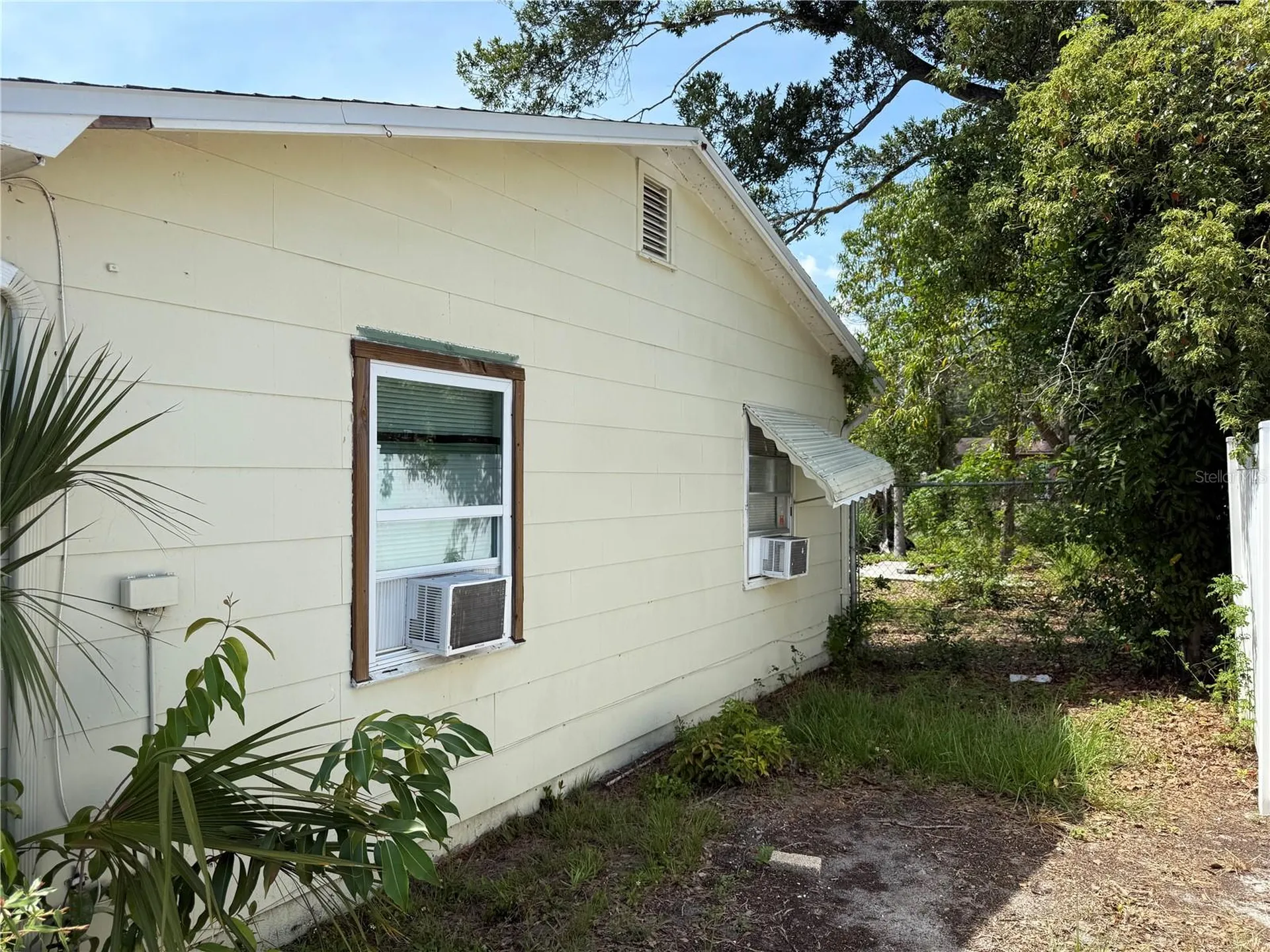 4621 17th Avenue S St Petersburg FL 33711