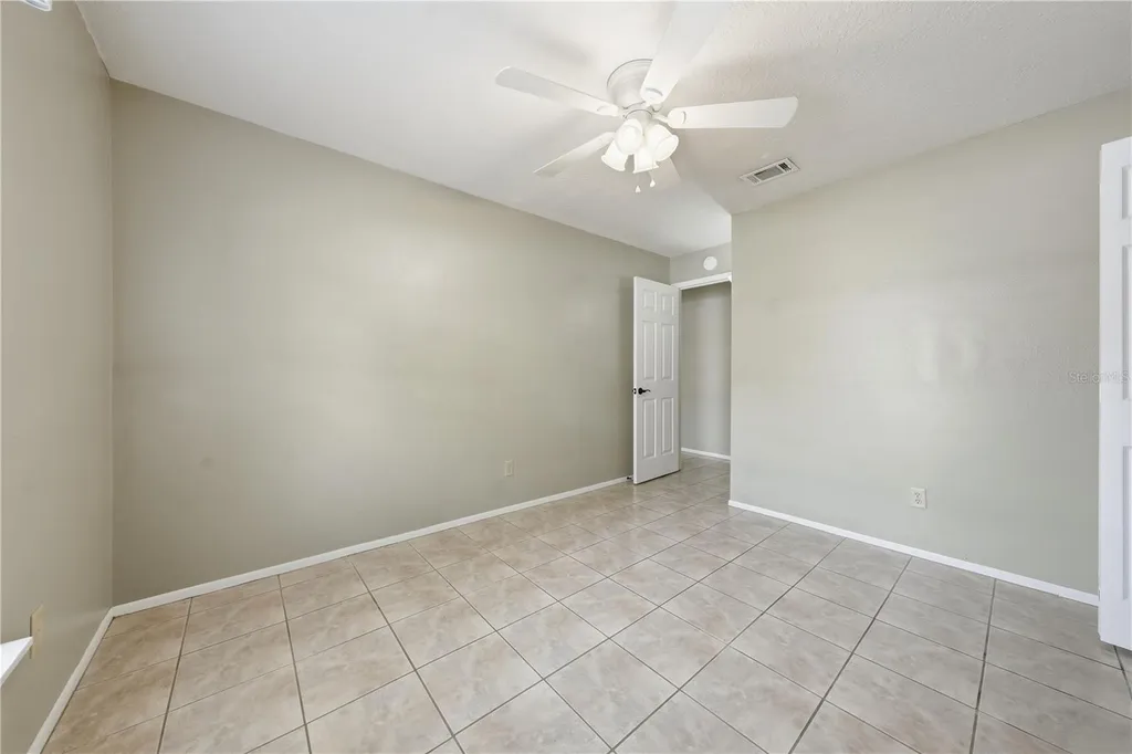 625 E 8th Avenue Mount Dora FL 32757