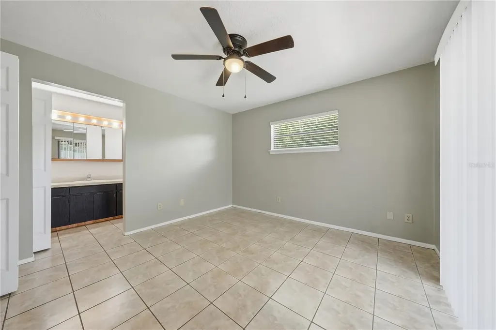 625 E 8th Avenue Mount Dora FL 32757