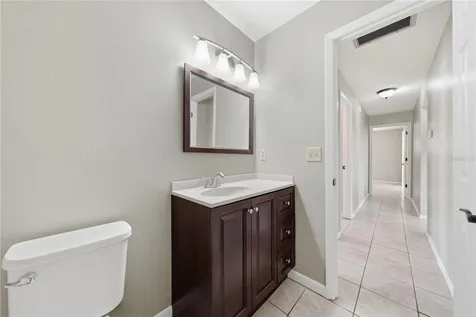 625 E 8th Avenue Mount Dora FL 32757