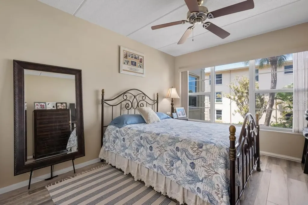 3806 Gulf Of Mexico Drive Longboat Key FL 34228