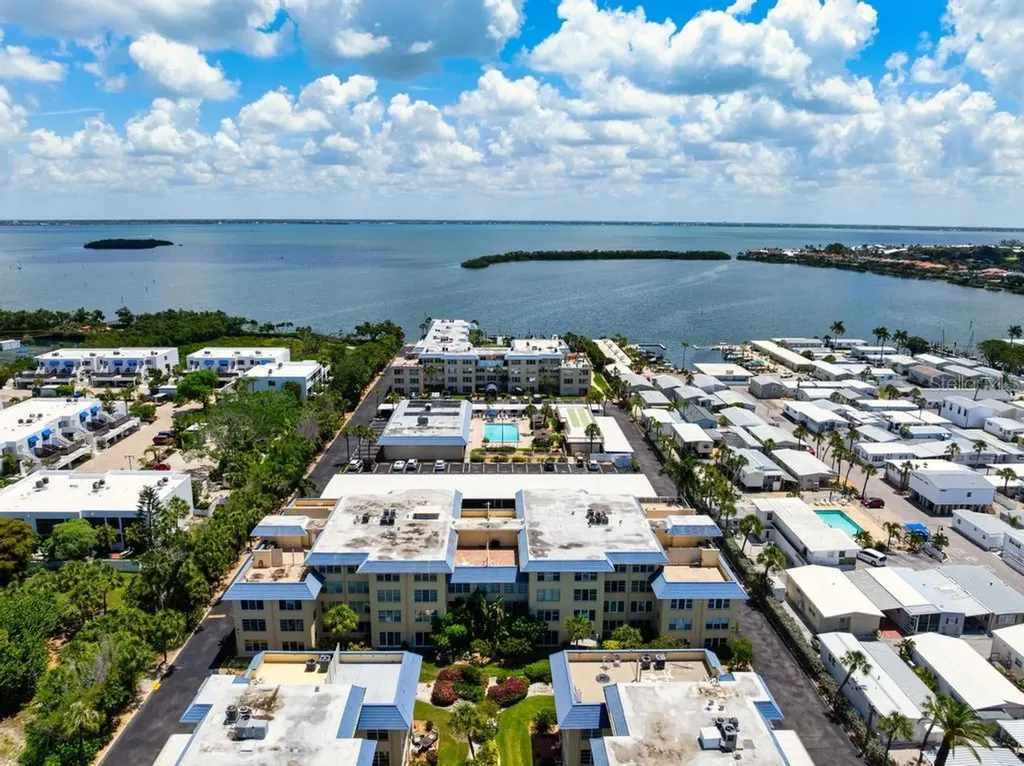 3806 Gulf Of Mexico Drive Longboat Key FL 34228