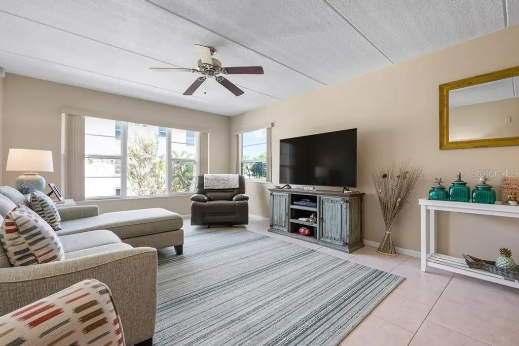 3806 Gulf Of Mexico Drive Longboat Key FL 34228