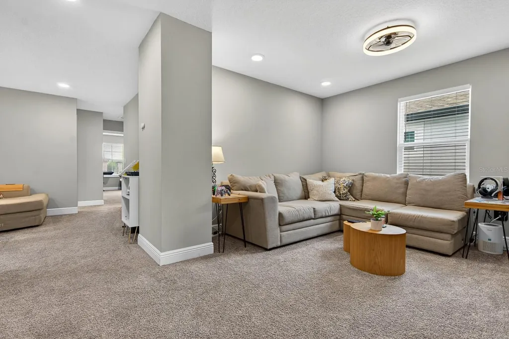 7241 Notched Pine Bend Wesley Chapel FL 33545