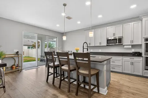 7241 Notched Pine Bend Wesley Chapel FL 33545