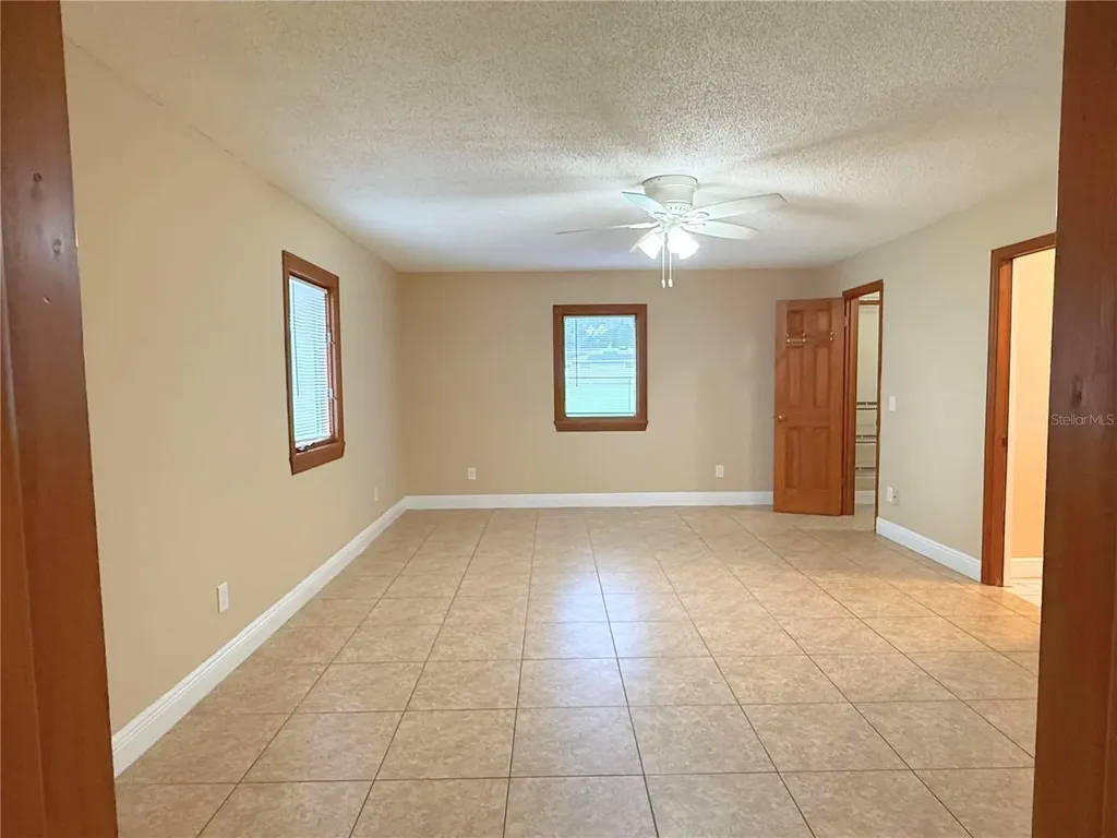 7675 Stratford Boulevard Orlando FL 32807