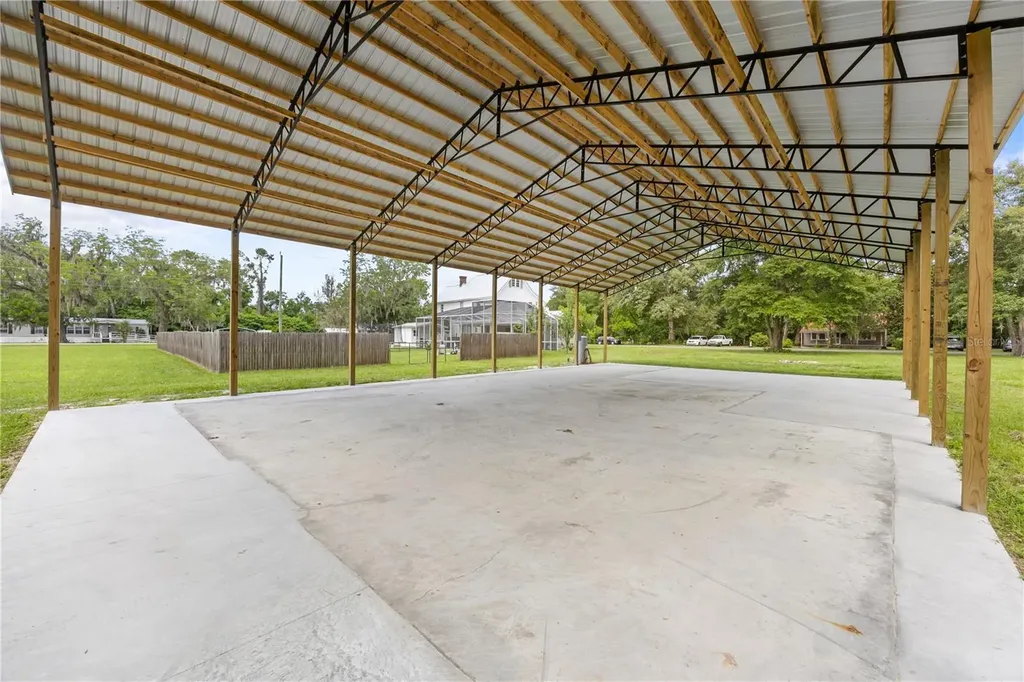 1005 11th Avenue Wellborn FL 32094