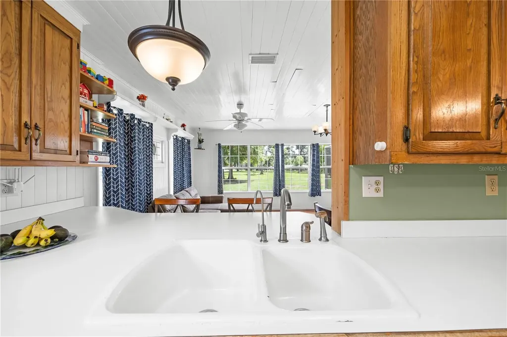 1005 11th Avenue Wellborn FL 32094