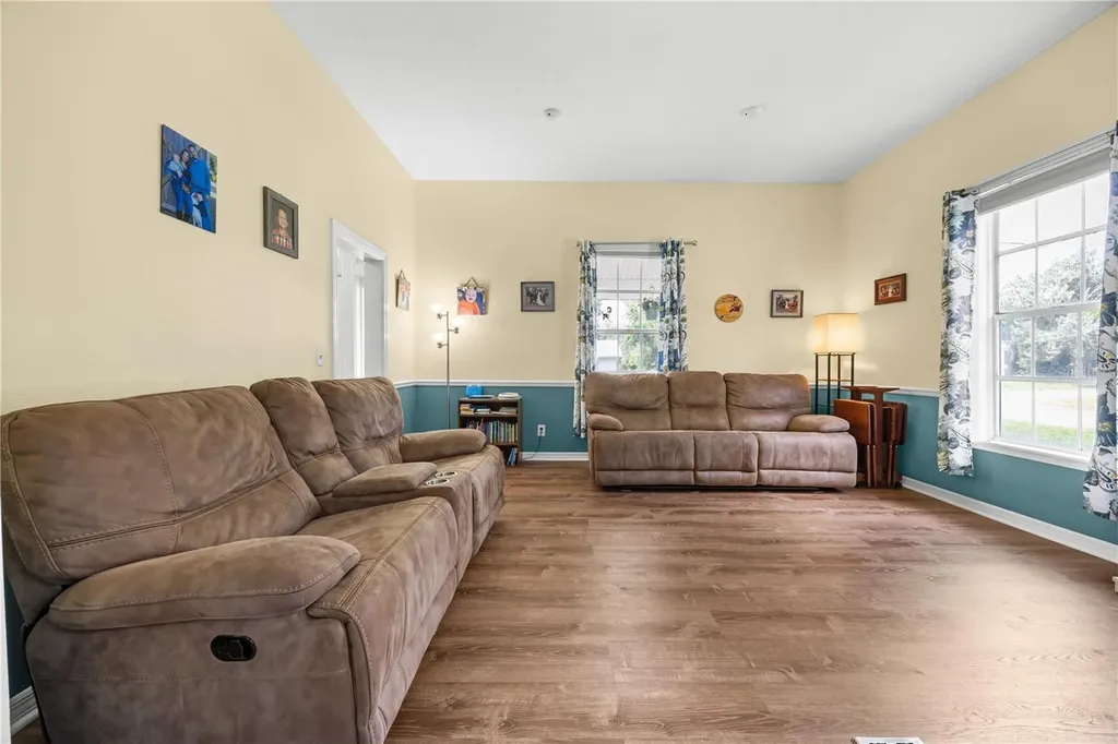 1005 11th Avenue Wellborn FL 32094