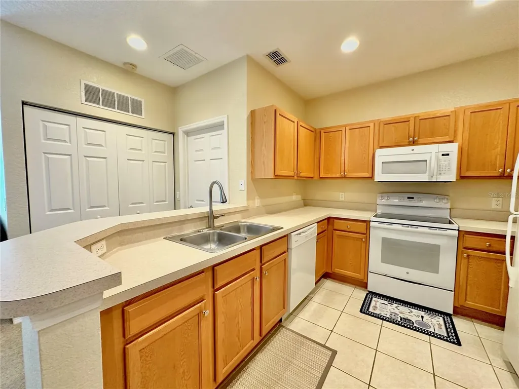 2370 Grand Central Parkway Orlando FL 32839