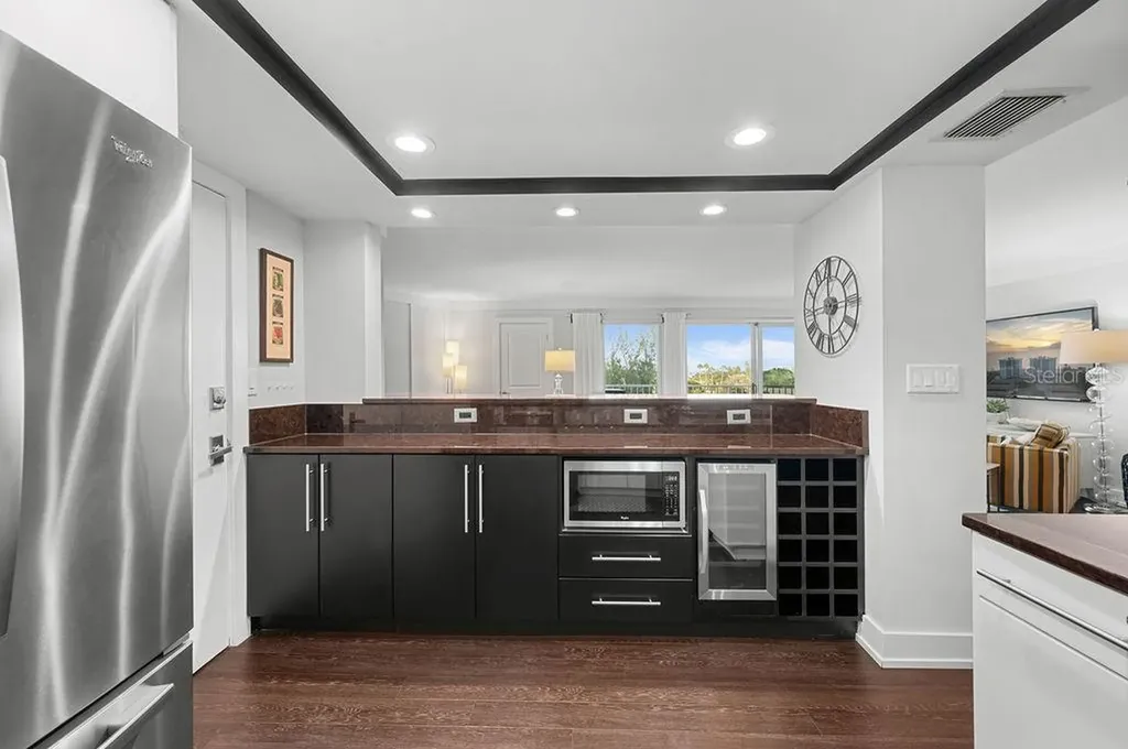 2295 Gulf Of Mexico Drive Longboat Key FL 34228