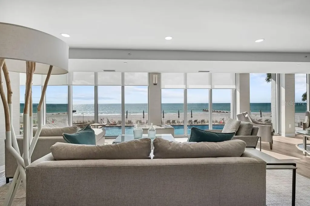 2295 Gulf Of Mexico Drive Longboat Key FL 34228