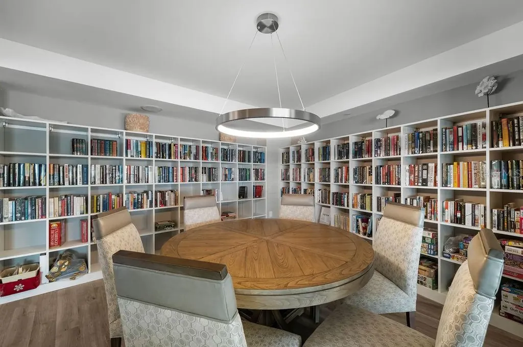 2295 Gulf Of Mexico Drive Longboat Key FL 34228
