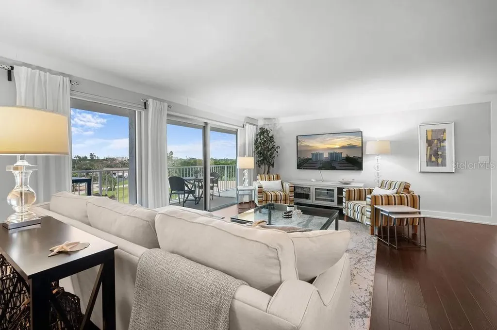 2295 Gulf Of Mexico Drive Longboat Key FL 34228