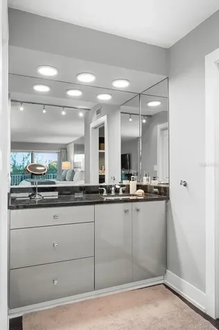 2295 Gulf Of Mexico Drive Longboat Key FL 34228