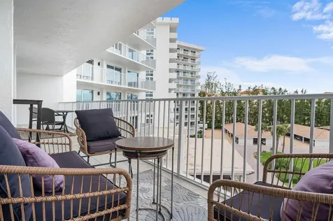 2295 Gulf Of Mexico Drive Longboat Key FL 34228