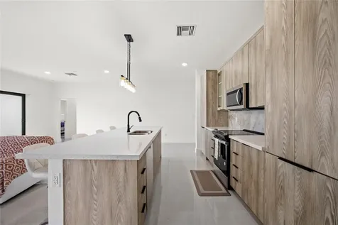 6337 Chorus Drive Mascotte FL 34753