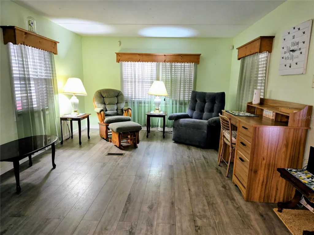 6235 Parksend Lane Zephyrhills FL 33542