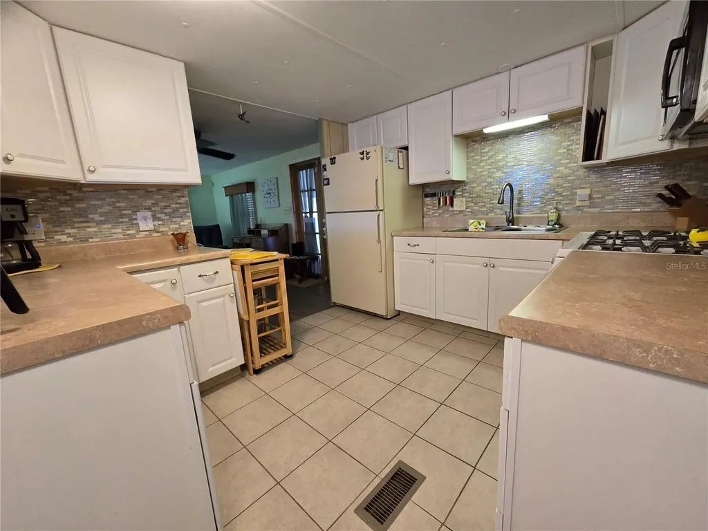 6235 Parksend Lane Zephyrhills FL 33542