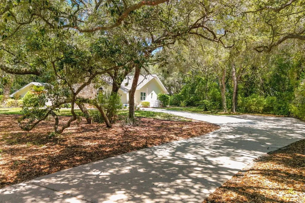 315 W Britain Street Hernando FL 34442