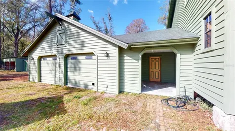 19803 Reading Road Lutz FL 33558