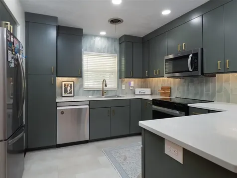 821 NW 20th Terrace Gainesville FL 32603