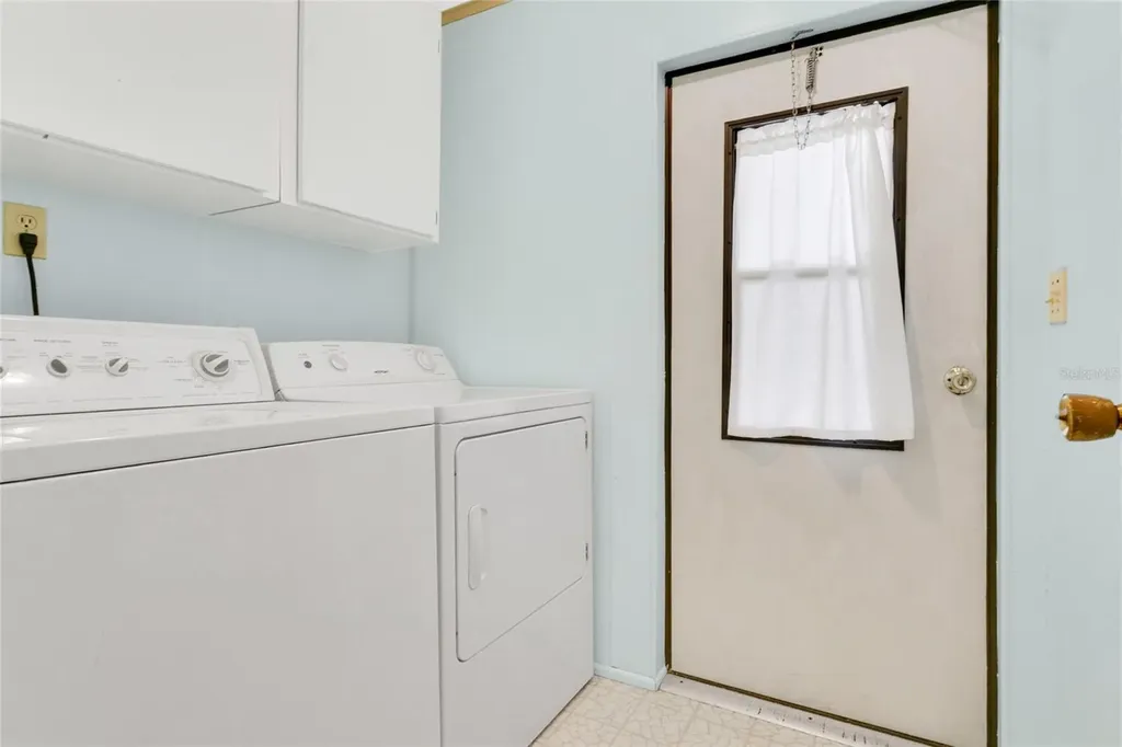 32520 W Golf Court Leesburg FL 34748