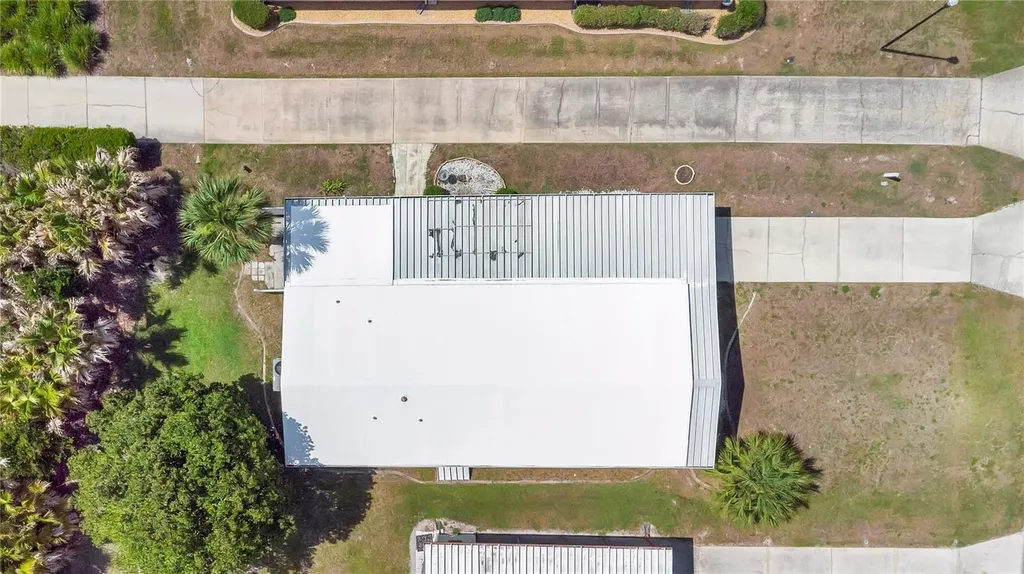 32520 W Golf Court Leesburg FL 34748