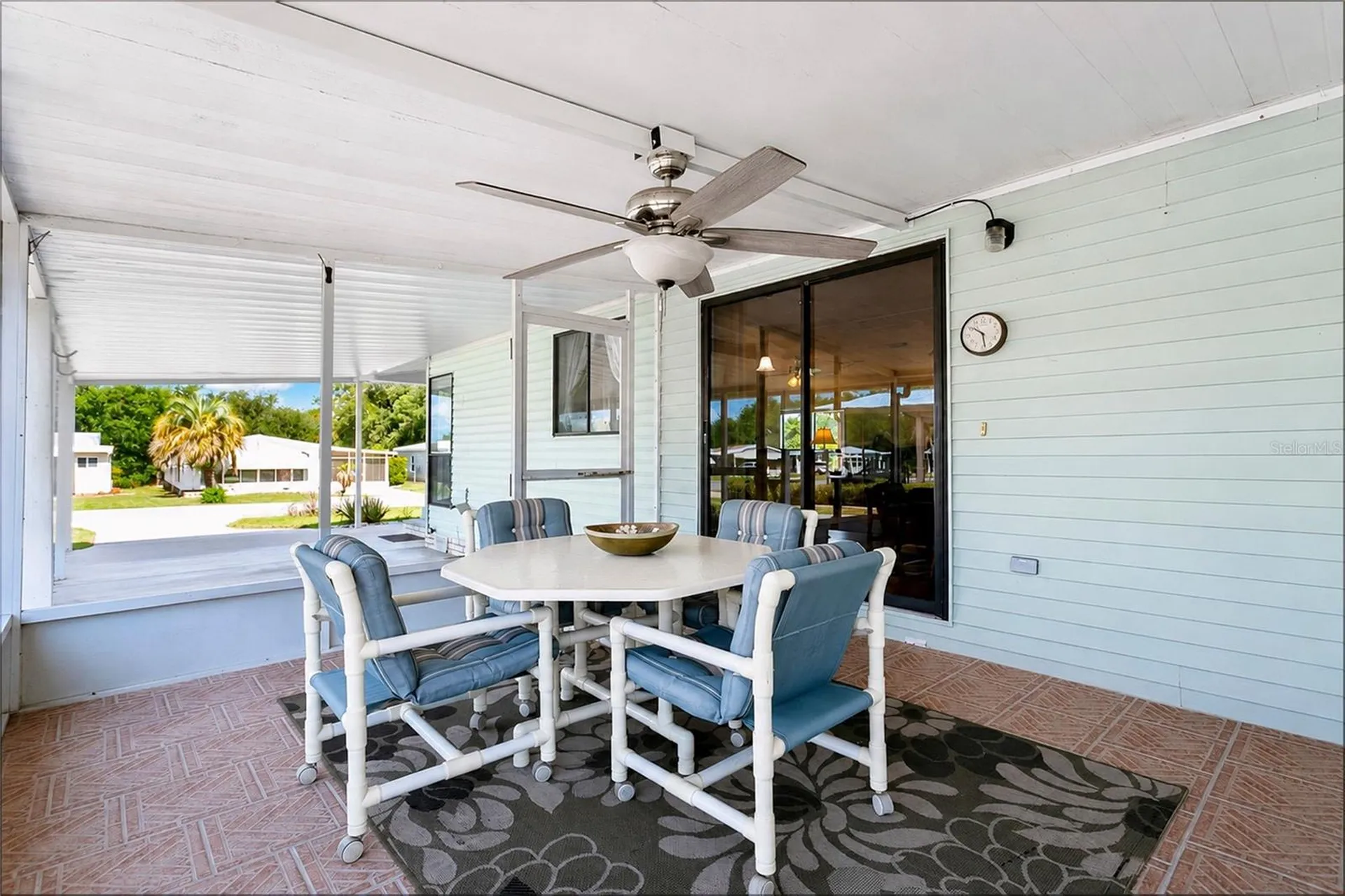 32520 W Golf Court Leesburg FL 34748