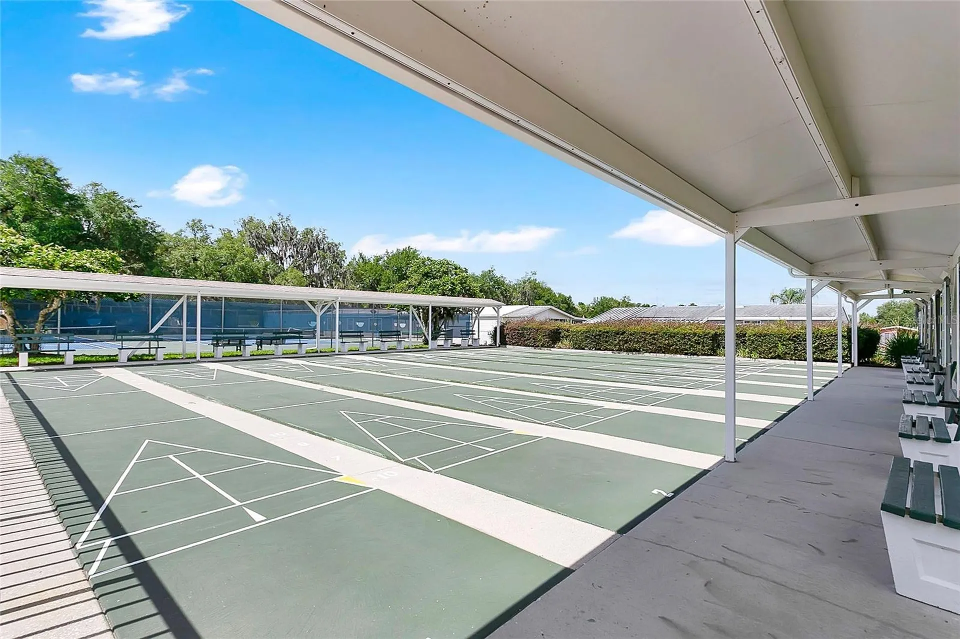 32520 W Golf Court Leesburg FL 34748