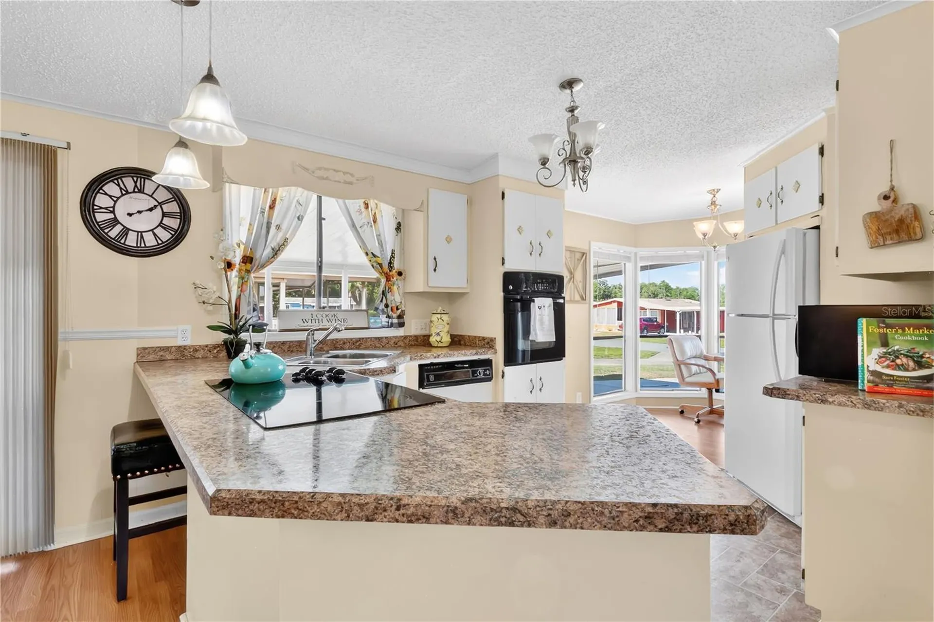 32520 W Golf Court Leesburg FL 34748