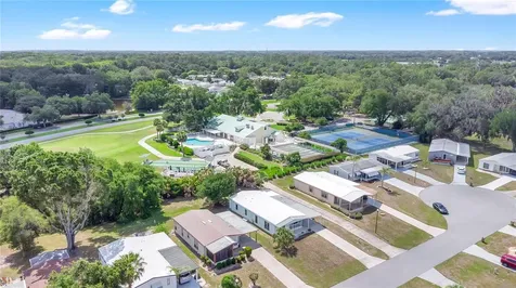 32520 W Golf Court Leesburg FL 34748