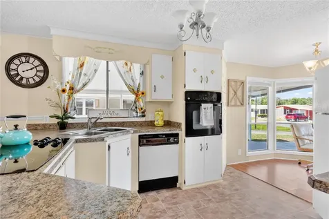 32520 W Golf Court Leesburg FL 34748