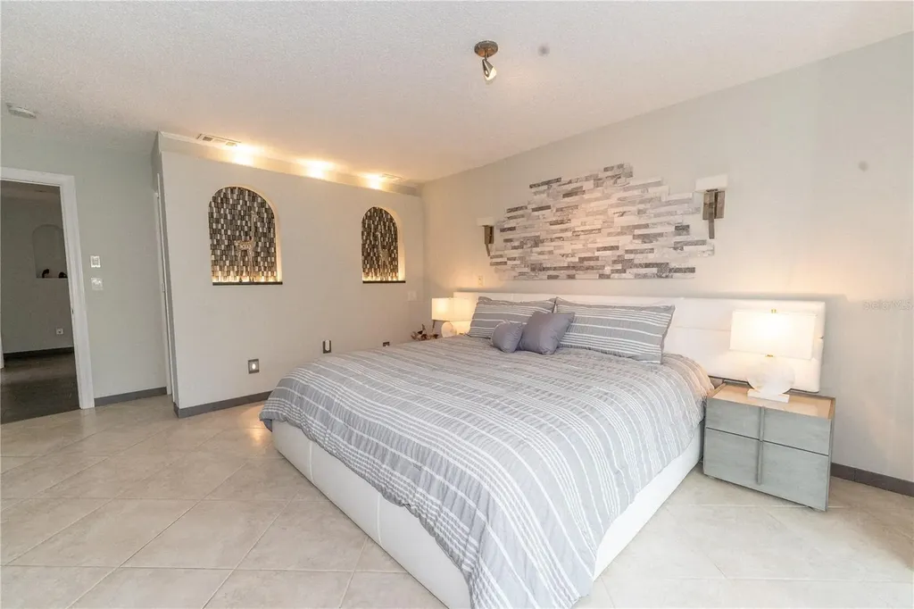 3210 Bayou Sound Longboat Key FL 34228