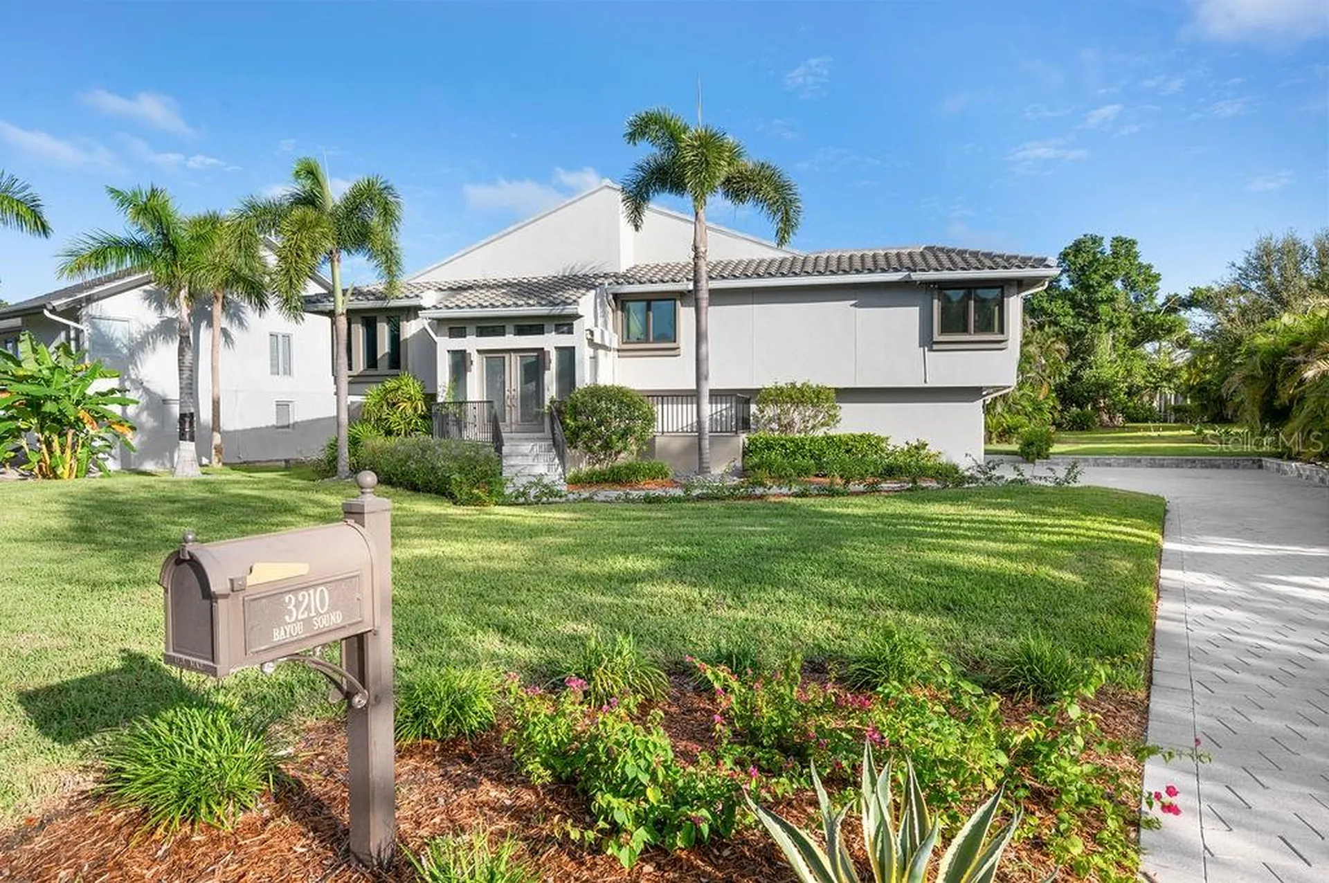 3210 Bayou Sound Longboat Key FL 34228