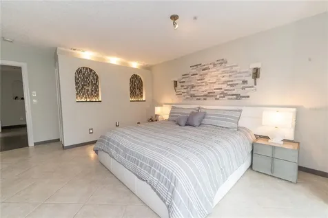 3210 Bayou Sound Longboat Key FL 34228