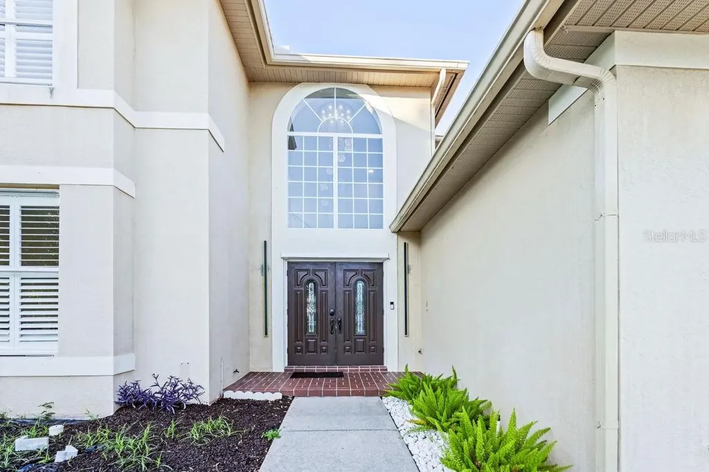 811 Sandcastle Circle Brandon FL 33511