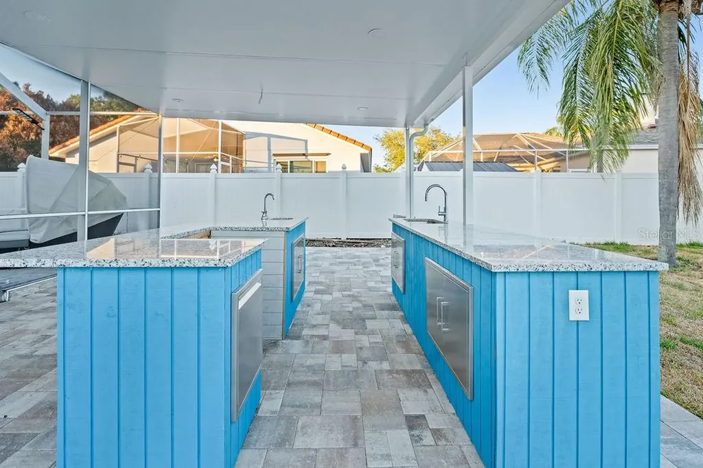 811 Sandcastle Circle Brandon FL 33511