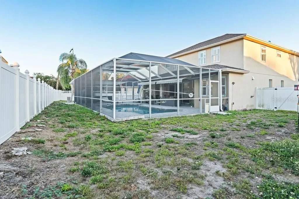 811 Sandcastle Circle Brandon FL 33511