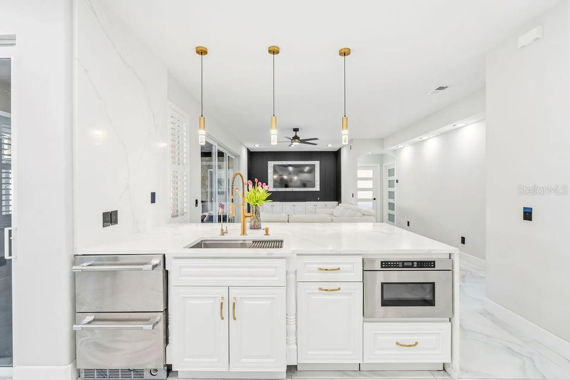 811 Sandcastle Circle Brandon FL 33511