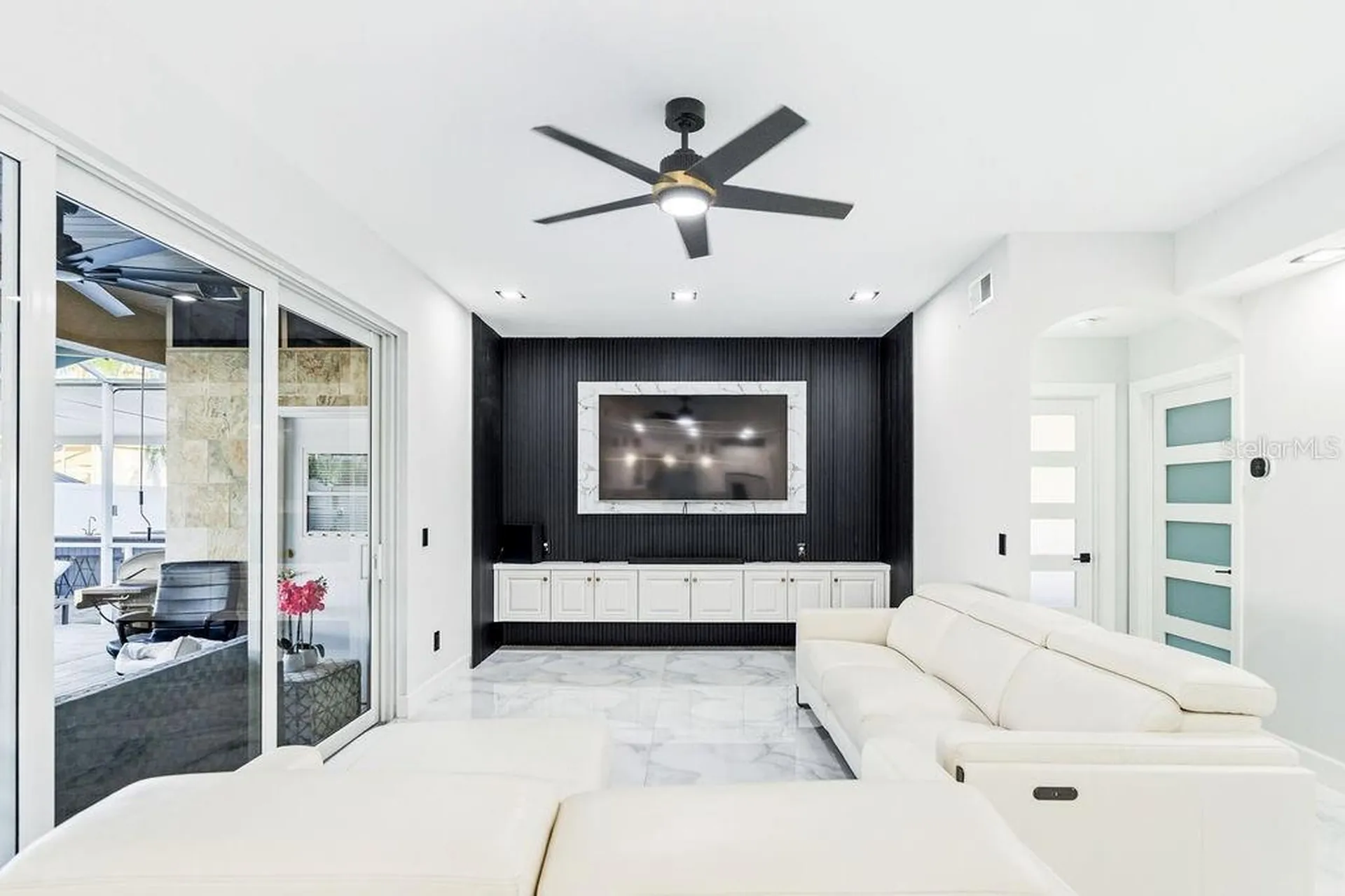 811 Sandcastle Circle Brandon FL 33511