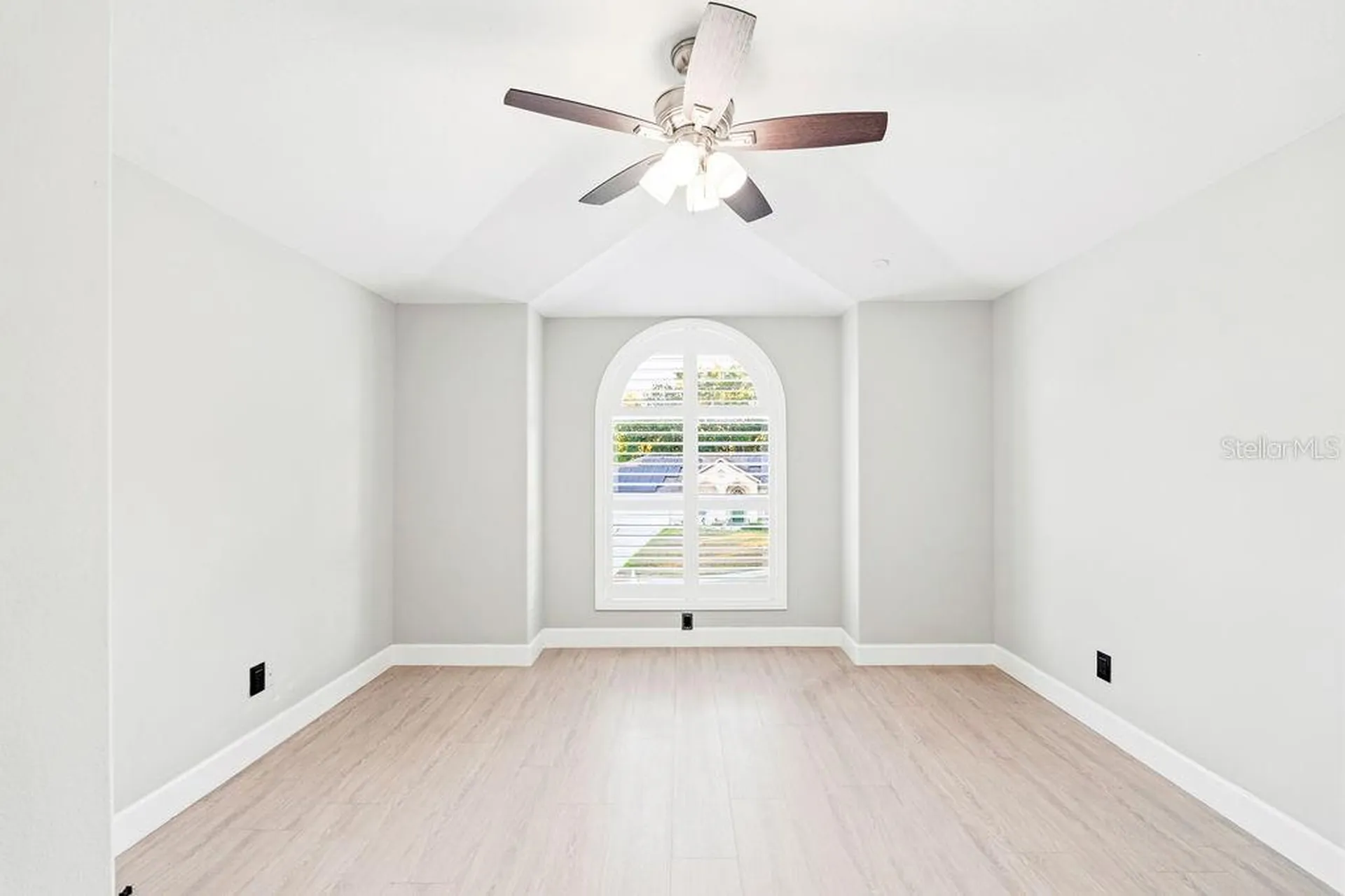 811 Sandcastle Circle Brandon FL 33511