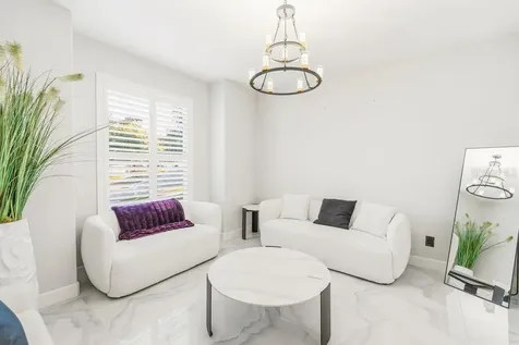 811 Sandcastle Circle Brandon FL 33511