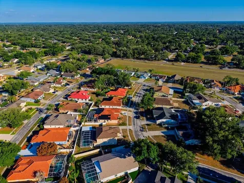 811 Sandcastle Circle Brandon FL 33511