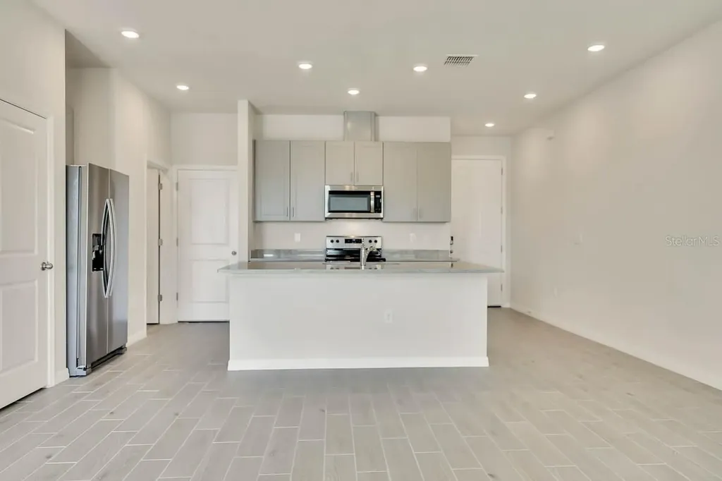 1758 Woodleaf Hammock Court Bradenton FL 34211