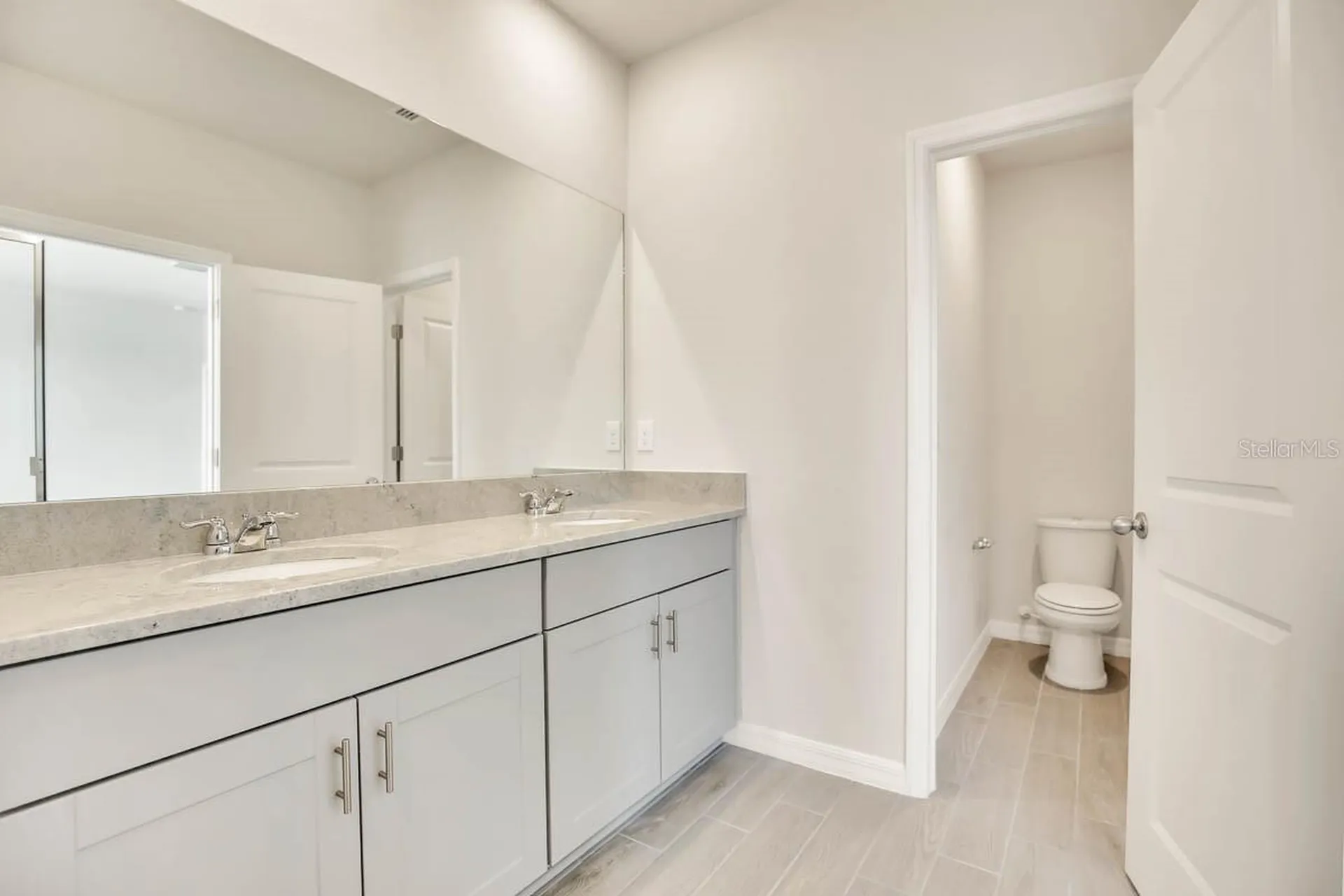 1758 Woodleaf Hammock Court Bradenton FL 34211